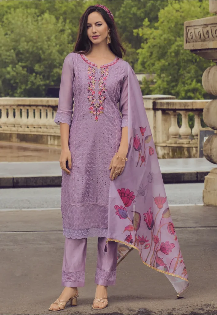 Pakistani traditional women dresses